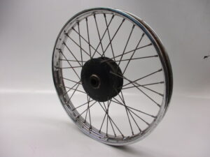 Velg voor – 19″x1,40 (gebruikt, foto is voorbeeld; roest in chroom)