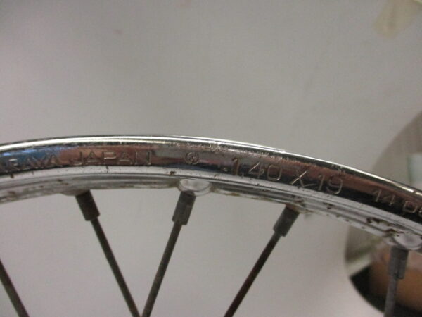 Velg voor – 19″x1,40 (gebruikt, foto is voorbeeld; roest in chroom)