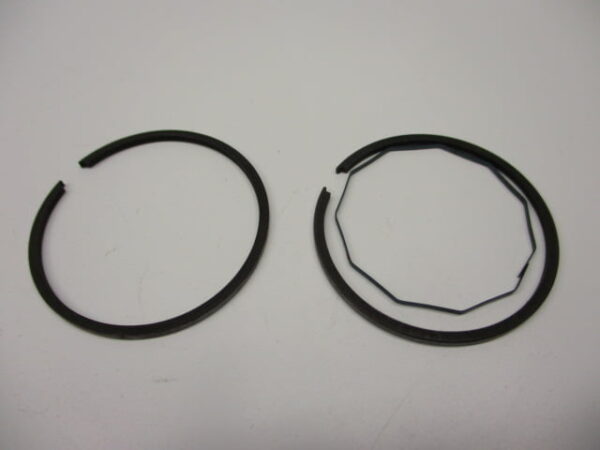 Zuigerveerset 50cc - 39mm + overmaat 4,75mm x 1,50mm B