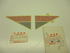 Stickerset tankkap - Rood/blauw/wit - model '84-'85, NH138 Shasta White [NOS]