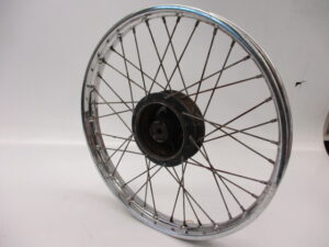 Velg voor – 19″x1,40 (gebruikt, foto is voorbeeld; roest in chroom)