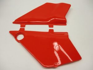 Zijkappenset - B-kwaliteit - Kleur: Fighting Red (R134)