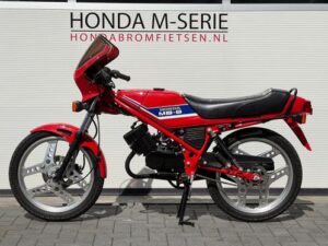 Super mooie gerestaureerd Honda MB8!