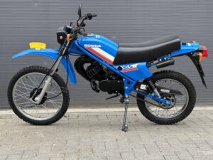 Nieuw opgebouwde Honda MT5 AD01 1979 PB109