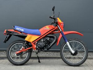 Schitterende met originele NOS delen gerestaureerde Honda MT5 - Afbeelding 34