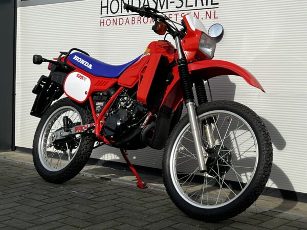 In zeer goede staat verkerende Honda MTX125R JD05 - Afbeelding 3