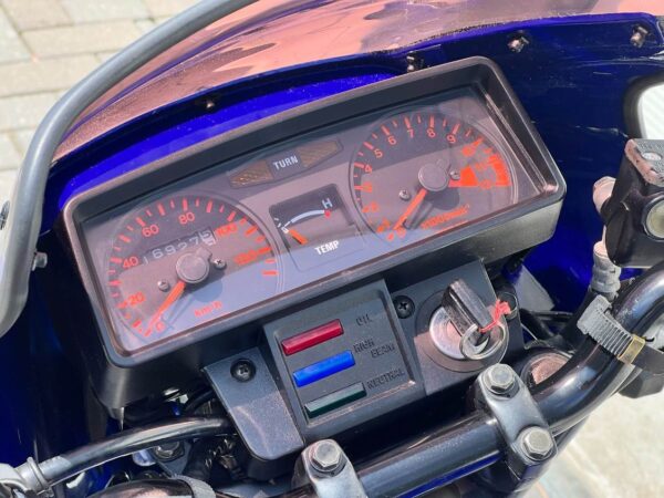 Deels gerestaureerd Zwitserse Honda MBX50 SW LC Rothmans Blauw - Afbeelding 18