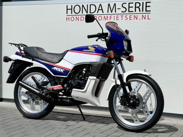 Deels gerestaureerd Zwitserse Honda MBX50 SW LC Rothmans Blauw - Afbeelding 3