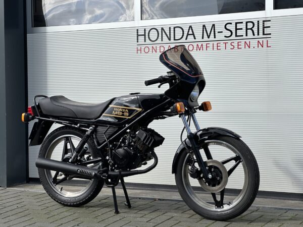 Schitterende volledig nieuw opgebouwde en gerestaureerde Honda MB50 JPS - Afbeelding 11