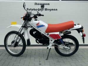 Honda MT5 1990