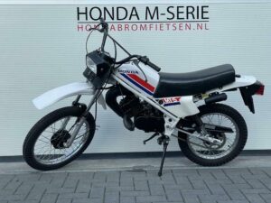 Honda MT5 met kenteken