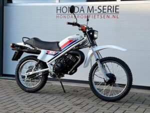 Nieuw gebouwde Zwitserse Honda MT5 HM167 - Afbeelding 15