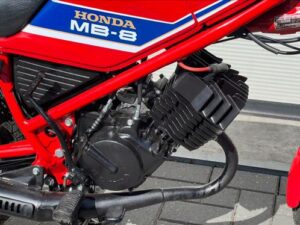 Super mooie gerestaureerd Honda MB8! - Afbeelding 4