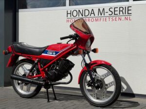 Super mooie gerestaureerd Honda MB8! - Afbeelding 11