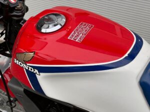 Schitterende volledig originele Honda MBX125F JC10 - Afbeelding 9