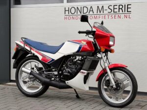 Schitterende volledig originele Honda MBX125F JC10 - Afbeelding 17