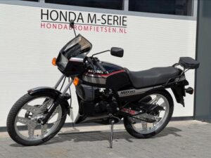 Volledig gerestaureerde Honda MBX met brommer kenteken! - Afbeelding 17