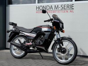 Volledig gerestaureerde Honda MBX met brommer kenteken! - Afbeelding 16