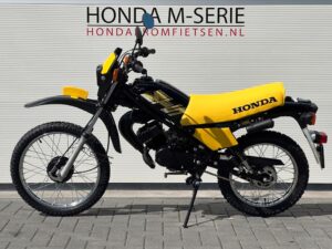 Originele NL Honda MT5 AD01 van 1988 incl. kenteken