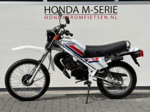 Mooie gerestaureerde Honda MT8 HD02