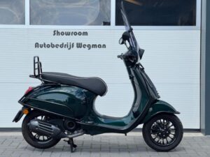 Vespa Bromscooter Sprint 4T Racing Sixties | Full Options | - Afbeelding 4