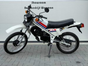 Honda MT8 (HD02)