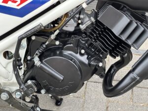 Super mooie originele Honda MT5 NH24 - Afbeelding 8