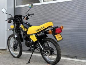Schitterende met originele NOS delen gerestaureerde Honda MT5 - Afbeelding 6
