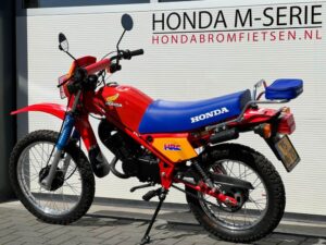 Schitterende mooie Old Skool Honda MT8 - Afbeelding 4