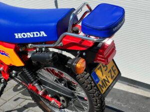 Schitterende mooie Old Skool Honda MT8 - Afbeelding 3