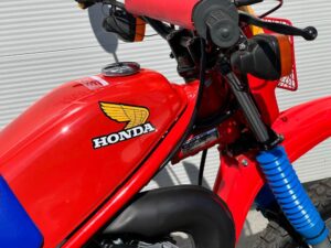 Schitterende mooie Old Skool Honda MT8 - Afbeelding 8