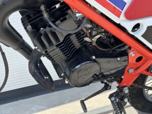 Schitterende met originele NOS delen gerestaureerde Honda MT5 - Afbeelding 25