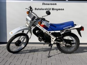 Honda MT5 AD01 (1986)