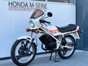 Zwitserse Honda MT5 AD01 - Afbeelding 49
