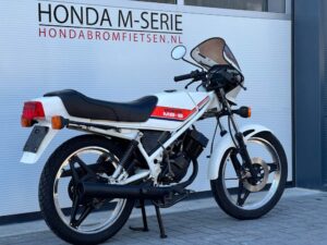 Zwitserse Honda MT5 AD01 - Afbeelding 59