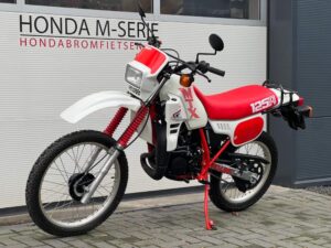 Honda MTX125R JD05 volledig nieuw en gerestaureerd - Afbeelding 4