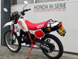 Honda MTX125R JD05 volledig nieuw en gerestaureerd - Afbeelding 6