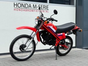 Honda MT5 nieuw gebouwd (AD01) - Afbeelding 4