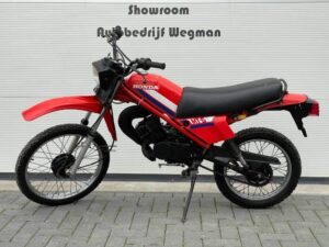 Honda MT5 AD01