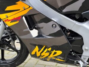 Zeldzame, zeer mooie en snelle Honda NSR50 GT4 6 bak - Afbeelding 8