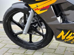 Zeldzame, zeer mooie en snelle Honda NSR50 GT4 6 bak - Afbeelding 10
