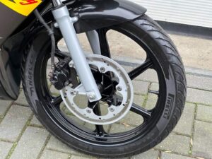 Zeldzame, zeer mooie en snelle Honda NSR50 GT4 6 bak - Afbeelding 9