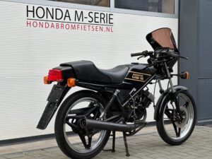 Snelle Zwitserse Honda MB5 JPS AC01 6Bak - Afbeelding 5