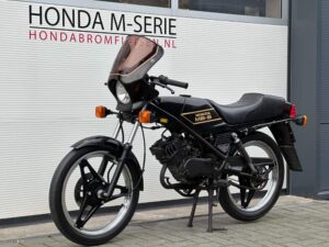 Snelle Zwitserse Honda MB5 JPS AC01 6Bak - Afbeelding 3