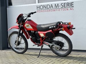 Schitterende gerestaureerde Honda MTX50 AD04 6bak - Afbeelding 6