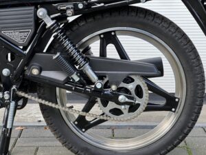 Schitterende volledig nieuw opgebouwde en gerestaureerde Honda MB50 JPS - Afbeelding 6
