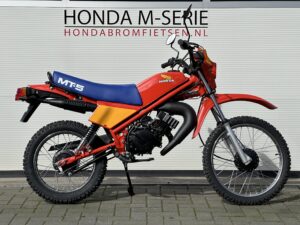 Volledig nieuw opgebouwde Honda MT5 R119 - Afbeelding 2