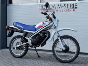 Prachtige Gerestaureerde Honda MT5 AD01 model 1986-1987 - Afbeelding 4