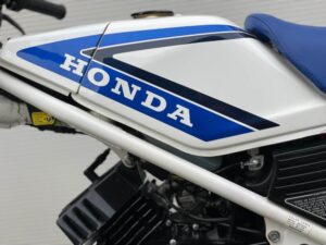 Honda MB5 AC01 1986 Blauw - Wit Originele lak! - Afbeelding 12