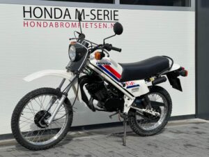 Honda MT8 HD02 1982 met 7800 km! - Afbeelding 4